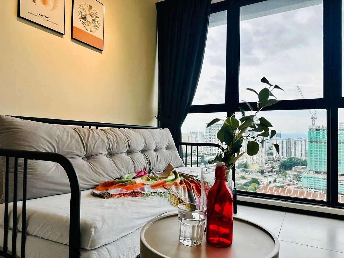 Cozy Family Stay Suites Apartment 3Br 10 Pax George Town Malaysia