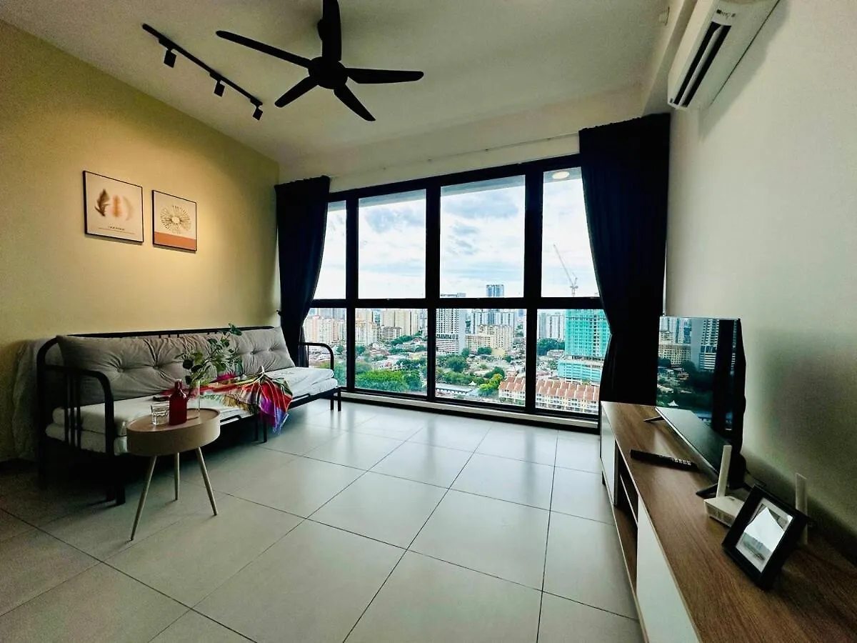 Cozy Family Stay Suites Apartment 3Br 10 Pax George Town