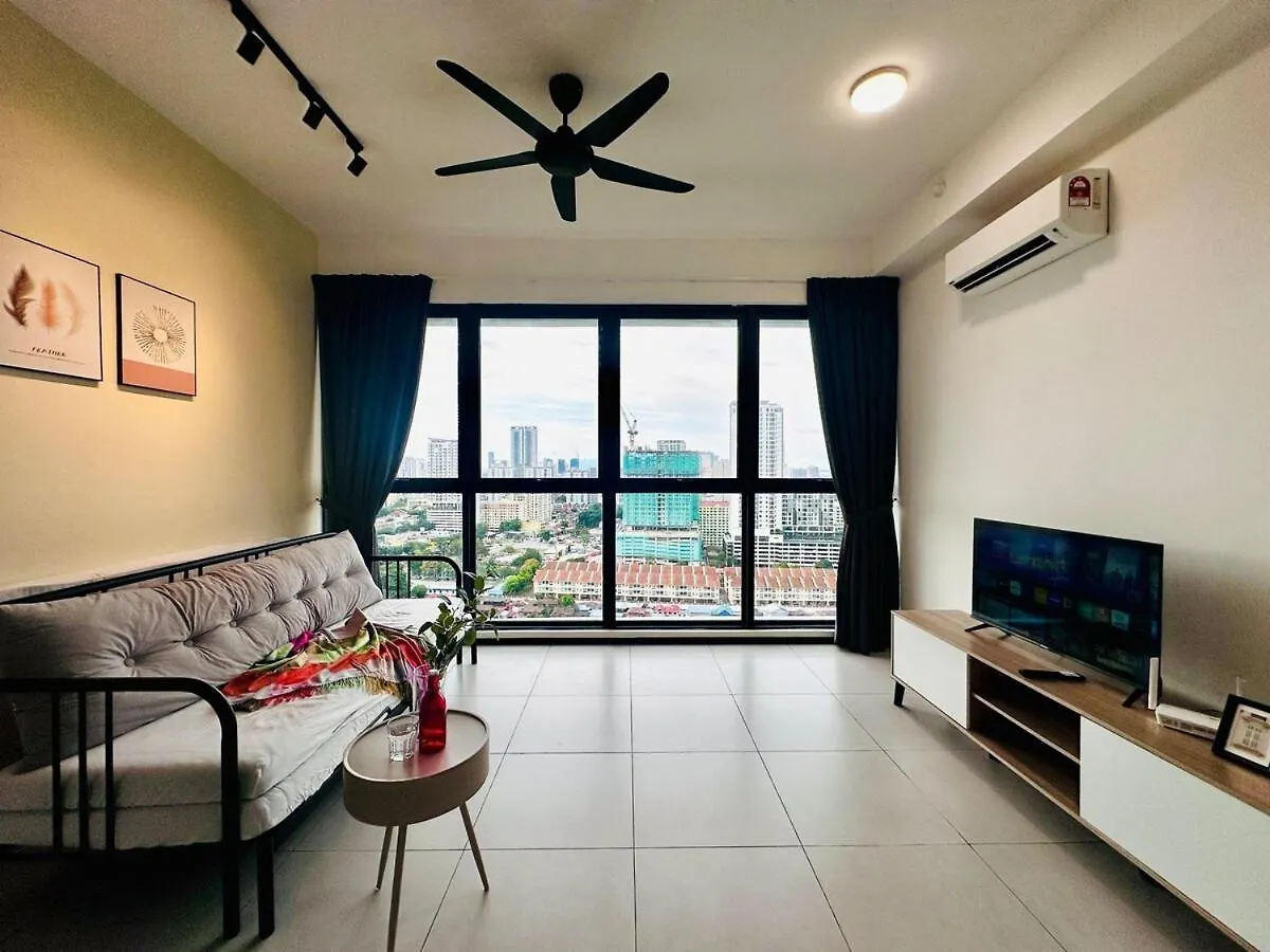 Cozy Family Stay Suites Apartment 3Br 10 Pax George Town